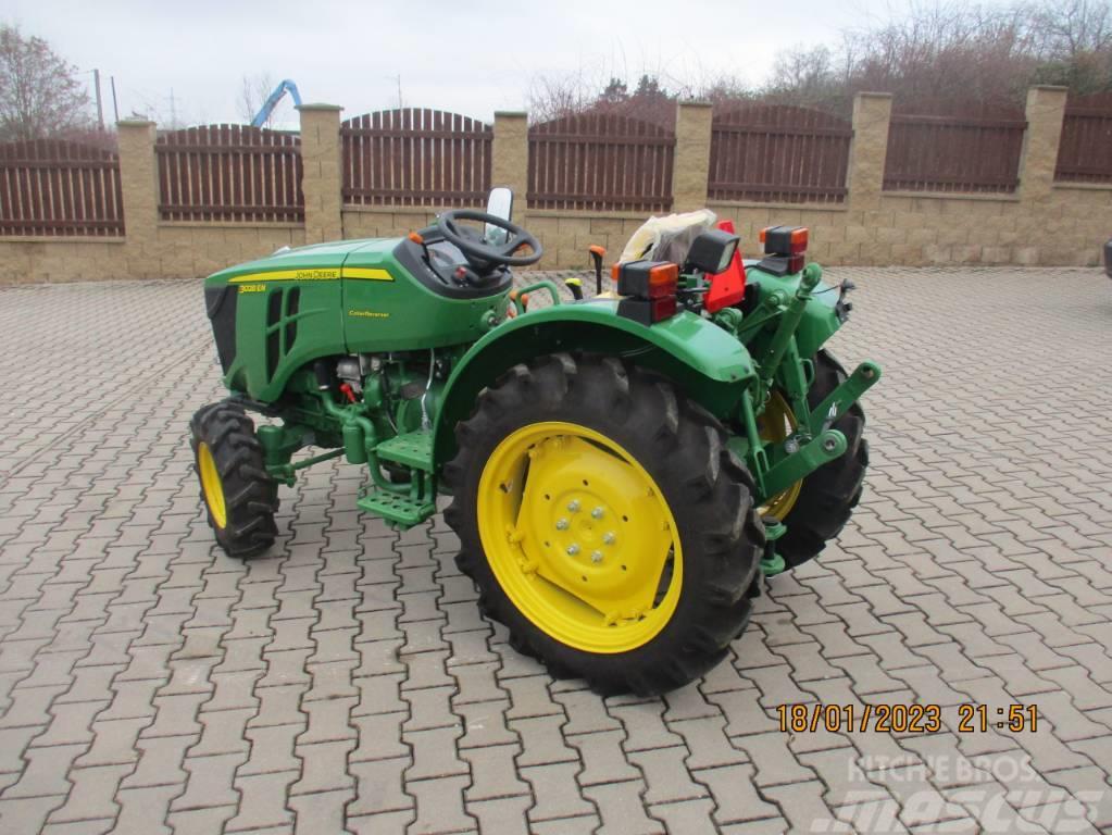 John Deere 3028 Traktoriai