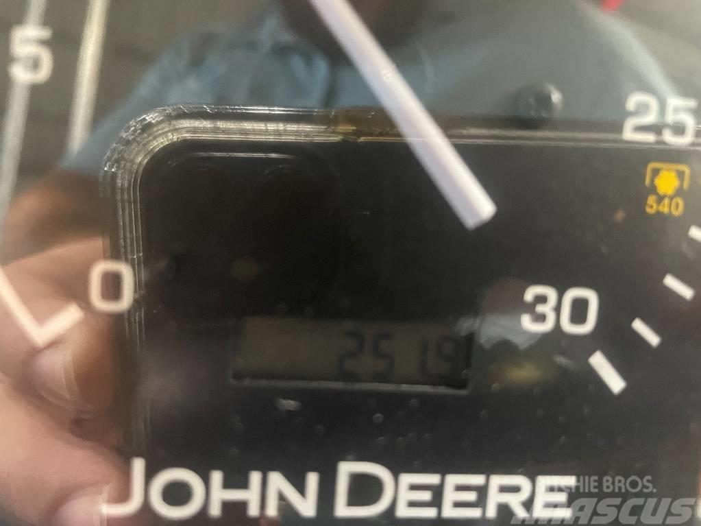John Deere 110 Ekskavatoriniai krautuvai