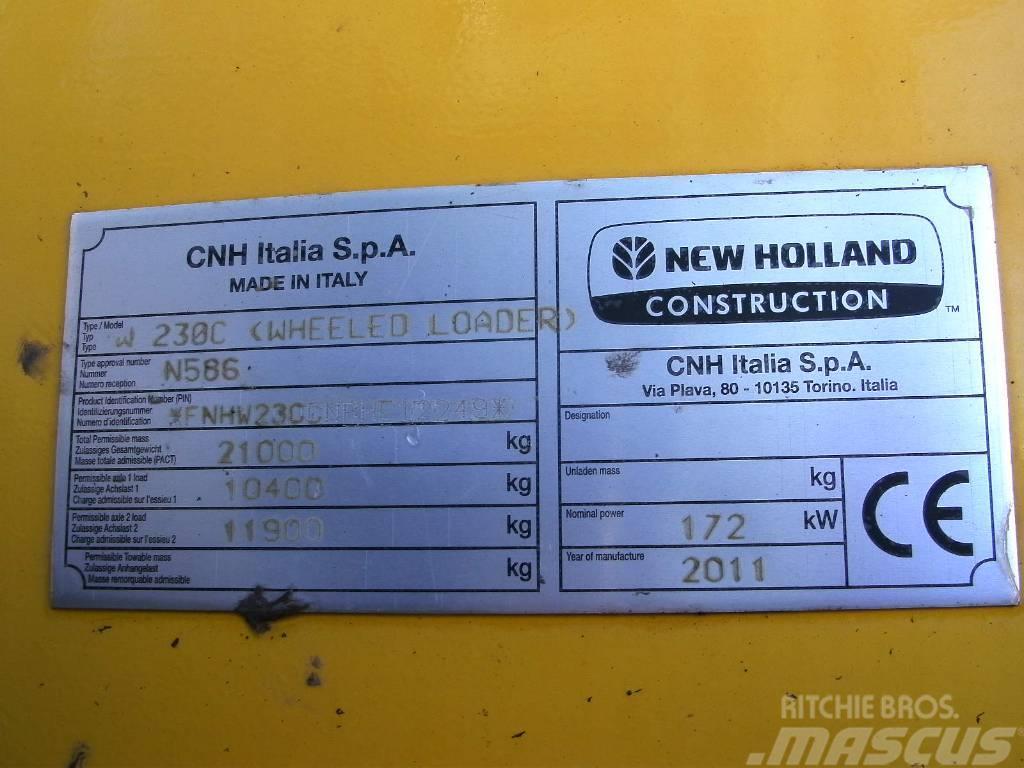 New Holland W 230 C Naudoti ratiniai krautuvai