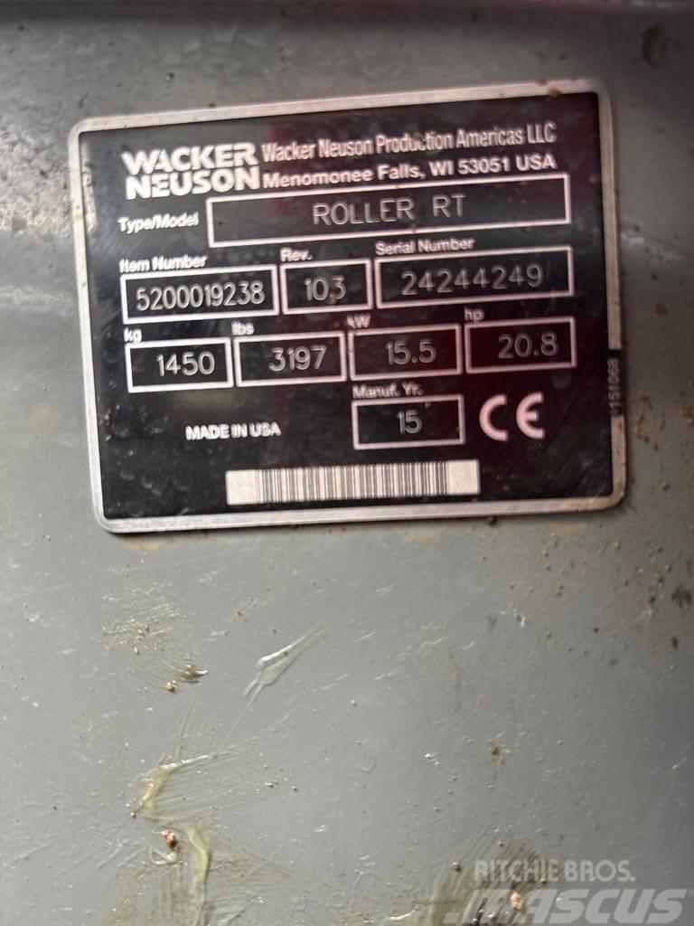 Wacker Neuson RT82 SC Kiti volai