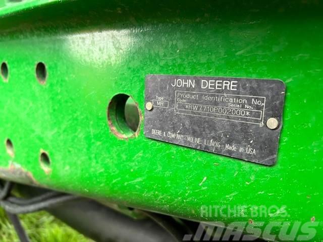 John Deere 7710 Traktoriai