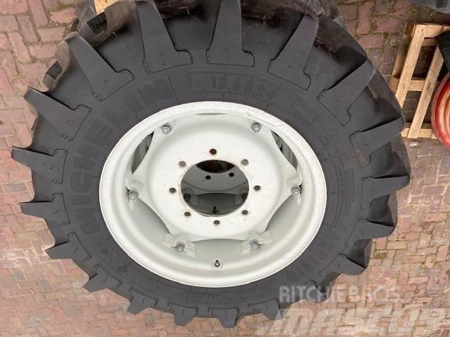 Michelin 13,6 R24 verstelbare velg (nieuw) Padangos, ratai ir ratlankiai