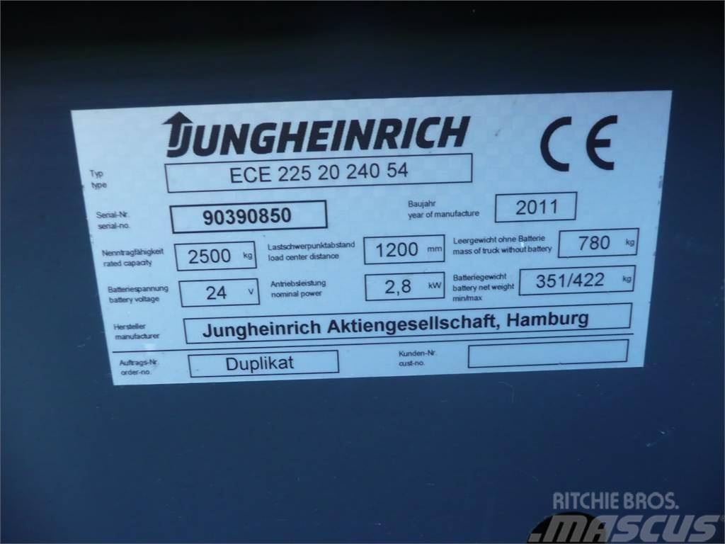 Jungheinrich ECE 225 2400X540mm Mažų aukščių užsakytų prekių krautuvai