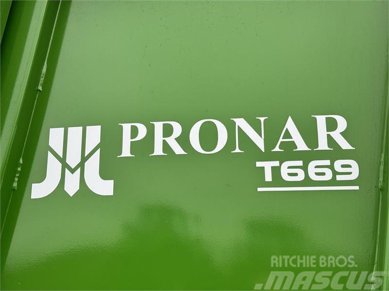 Pronar T669 XL  “Big Volume” Savivartės priekabos