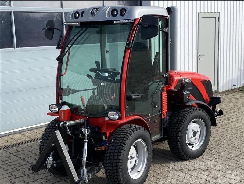 Antonio Carraro SP 4800 HST Naudoti kompaktiški traktoriai