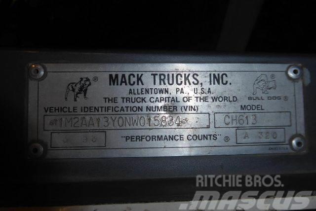 Mack CH613 Važiuoklė su kabina