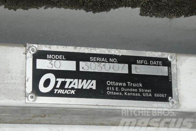Ottawa 30 Naudoti terminalų vilkikai