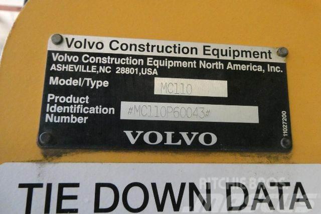 Volvo MC110 Krautuvai su šoniniu pasukimu