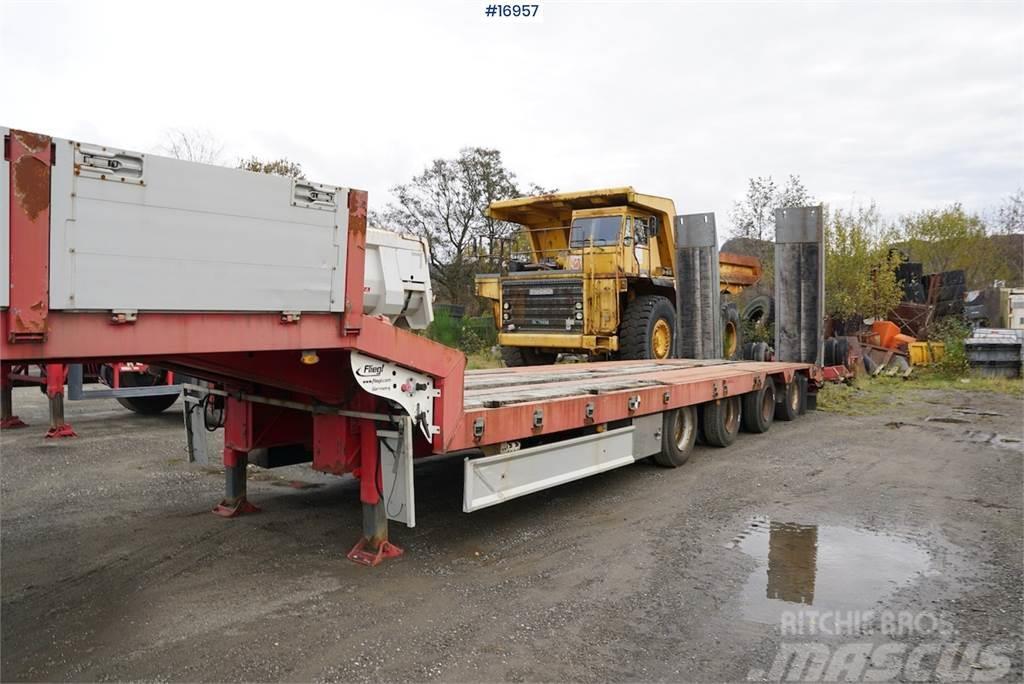 Damm 4 axle machine trailer with ramps and manual widen Kitos priekabos