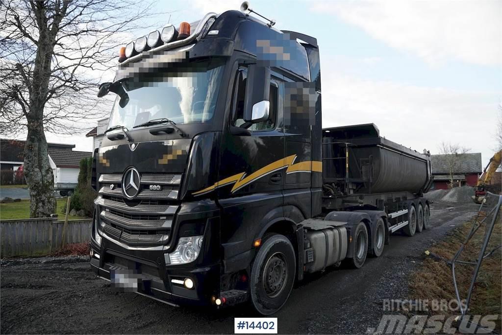 Mercedes-Benz Actros 2653 6x4 Truck w/ hydraulics. Naudoti vilkikai
