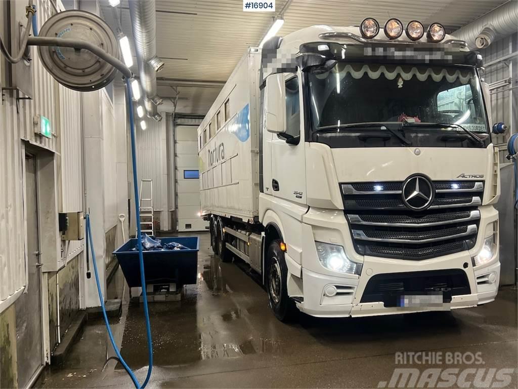 Mercedes-Benz Actros Animal transport truck w/ lift Visuotinės / bendrosios paskirties automobiliai