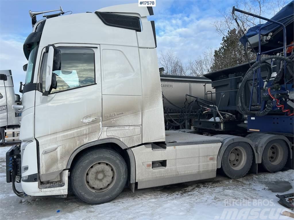 Volvo FH 540 6x4 Plow rig tractor w/ hydraulics and only Naudoti vilkikai