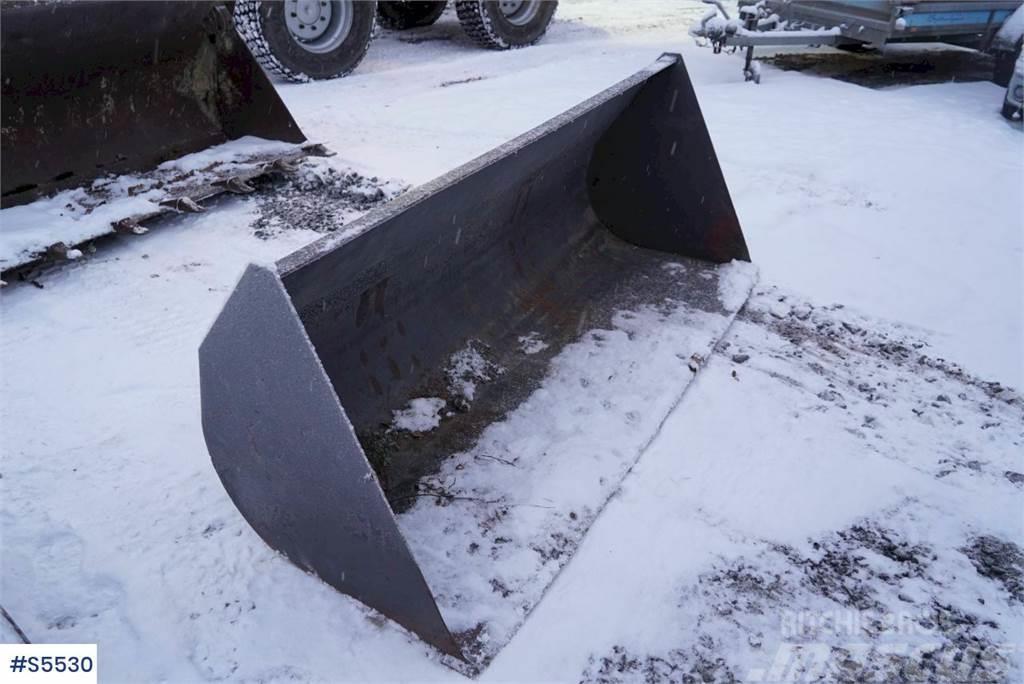 Norje LIGHTWEIGHT MATERIAL BUCKET with small BM Kaušai