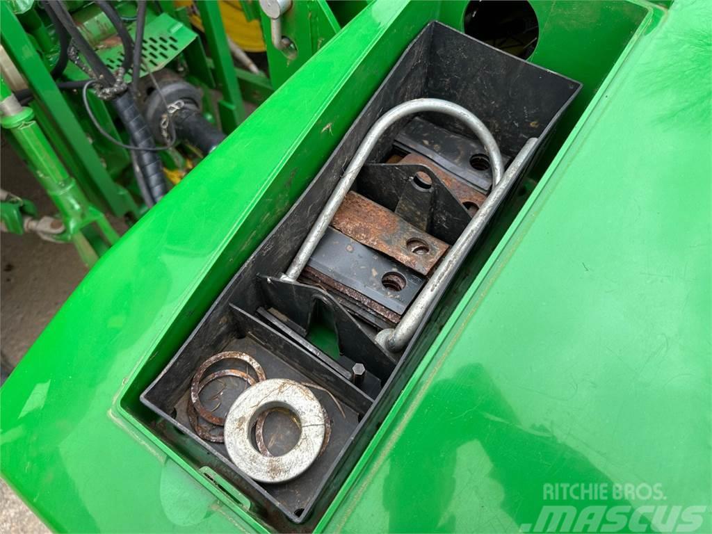 John Deere 331 Mower Conditioner Formuojančios žoliapjovės