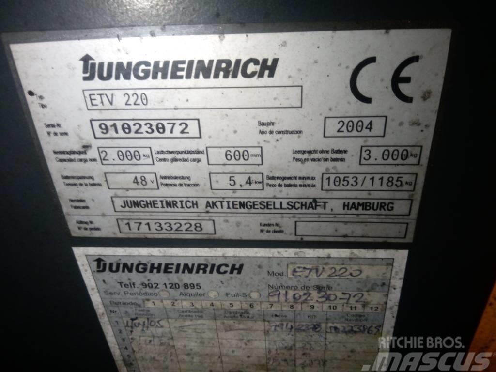 Jungheinrich ETV 220 Šakiniai krautuvai su prailgintu keltuvu