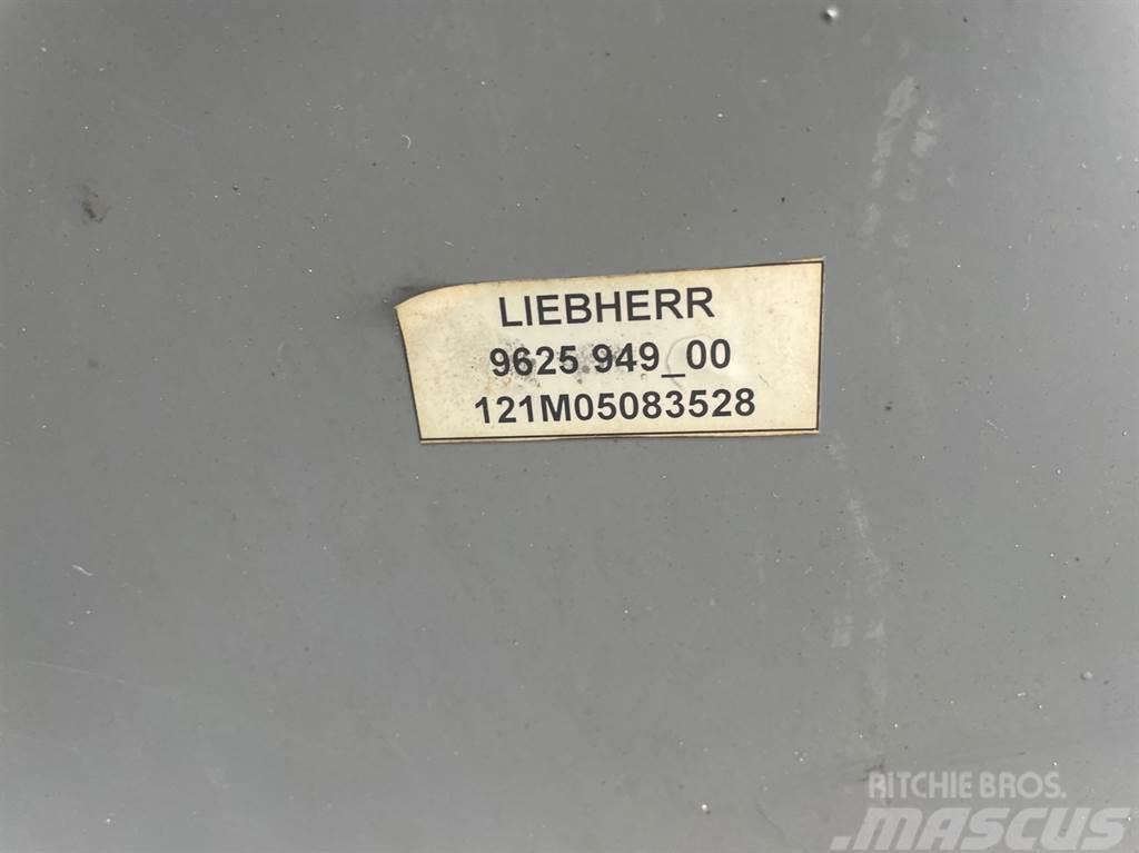 Liebherr A934C-9625949-Stair panel/Trittstufen/Traptreden Važiuoklė ir suspensija