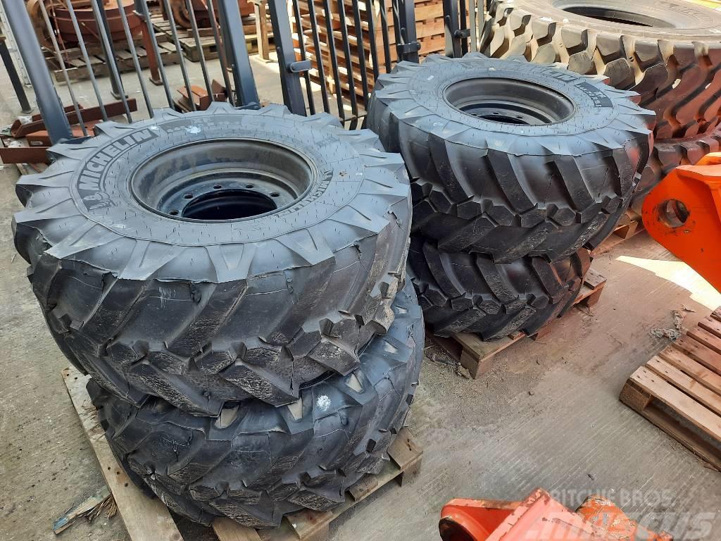 Michelin XF Tyres & Rims (set of 4) Ratiniai ekskavatoriai