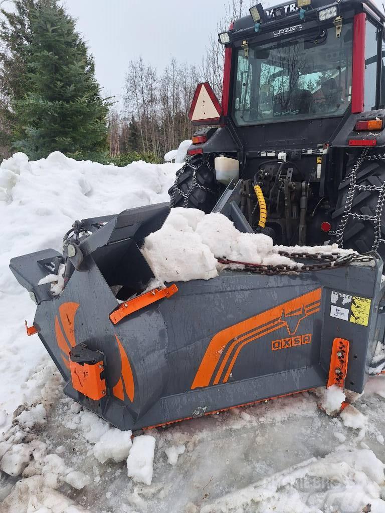 Oxsa EVO 230 levikkeillä Sniego pūstuvai