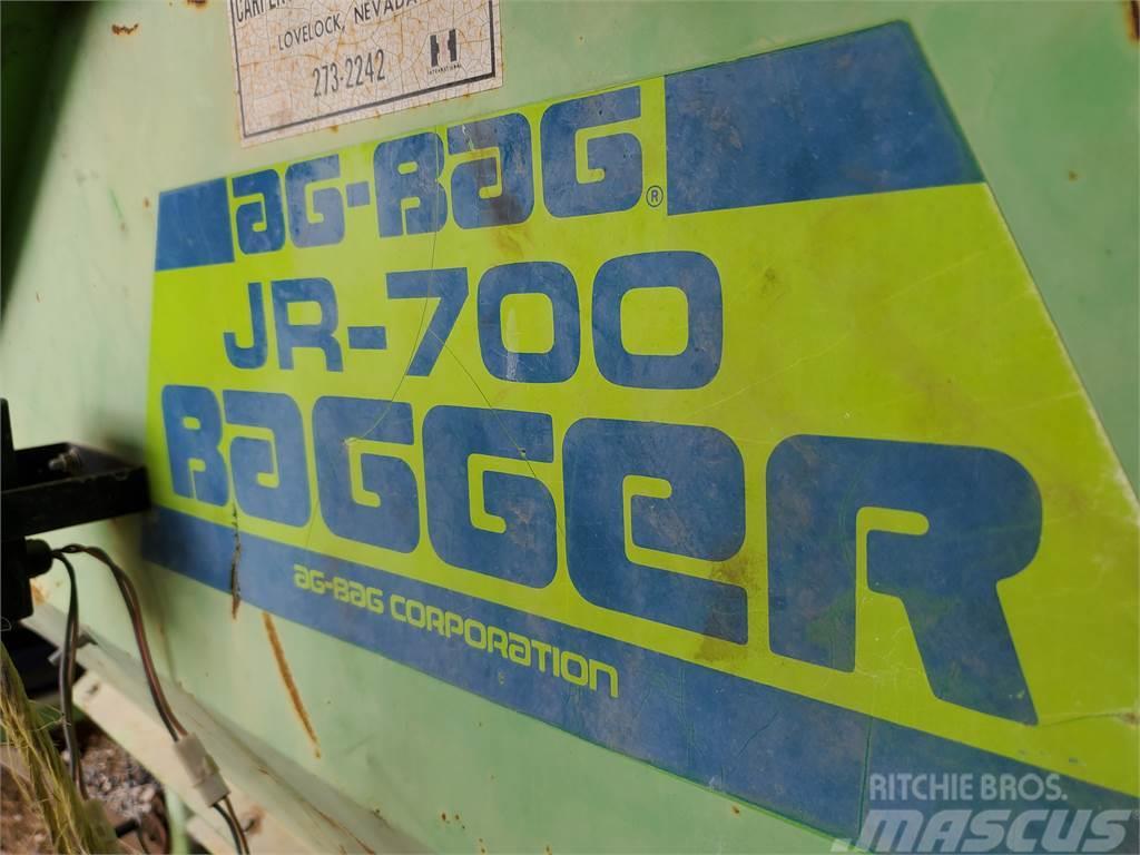 AG-BAG JR-700 Pašarų kombainai