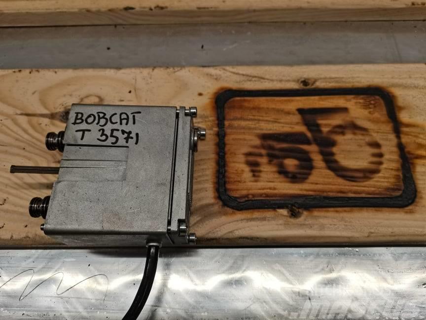 Bobcat T .... {new distributor coil } Varikliai