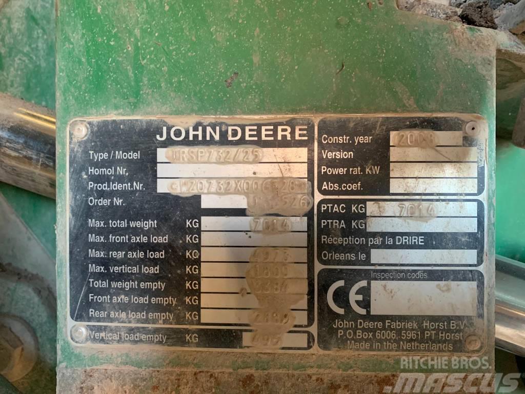 John Deere 732 Prikabinami purkštuvai