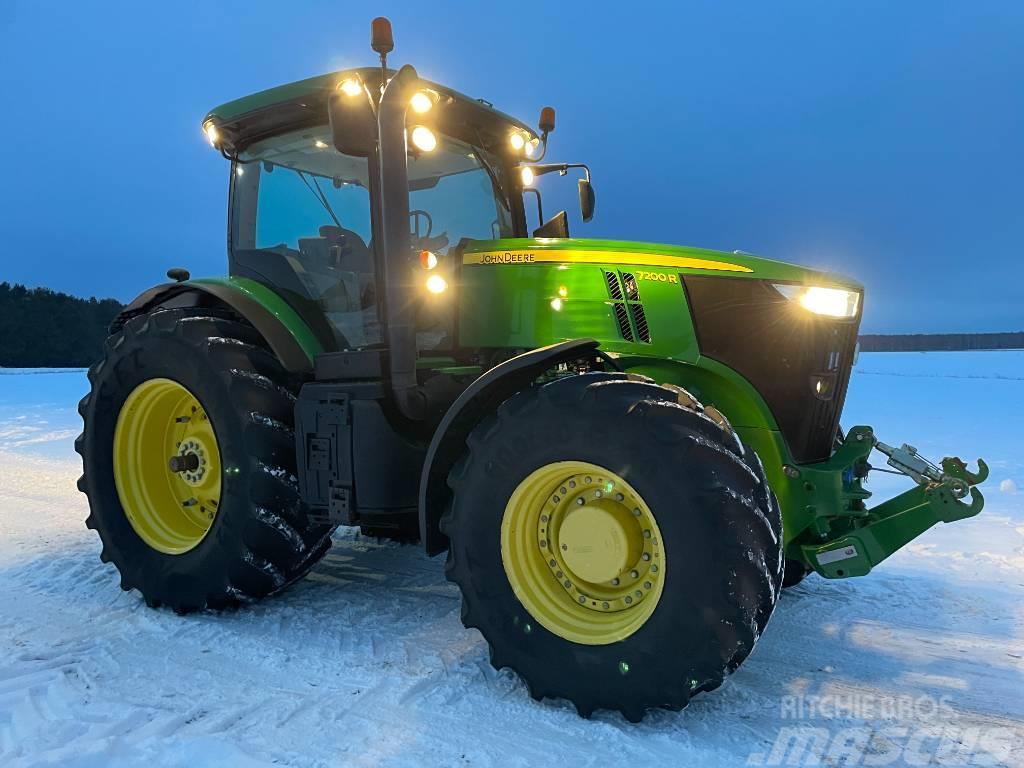 John Deere 7200 R Traktoriai