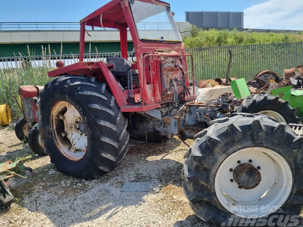 Steyr PARA PEÇAS 8075 Traktoriai
