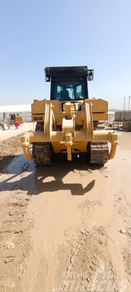 CAT D 6 R 2 (Saudi Arabia) Vikšriniai buldozeriai