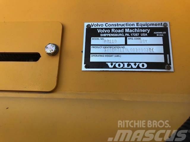 Volvo P7110 Kiti kelių tiesimo įrengimai