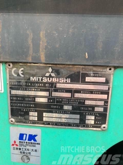 Mitsubishi FG25N LPG (dujiniai) krautuvai