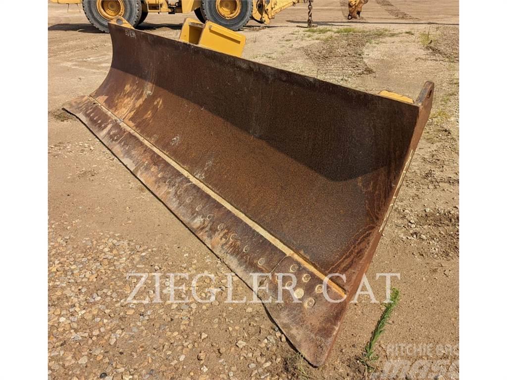 CAT D8T TRACK TYPE TRACTOR ANGLE BLADE Peiliai