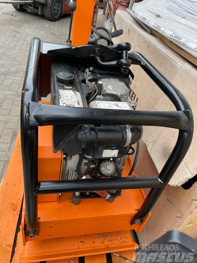 Weber 6.6S Hatz Diesel  Hidraulic lapvibrátor Gruntiniai volai