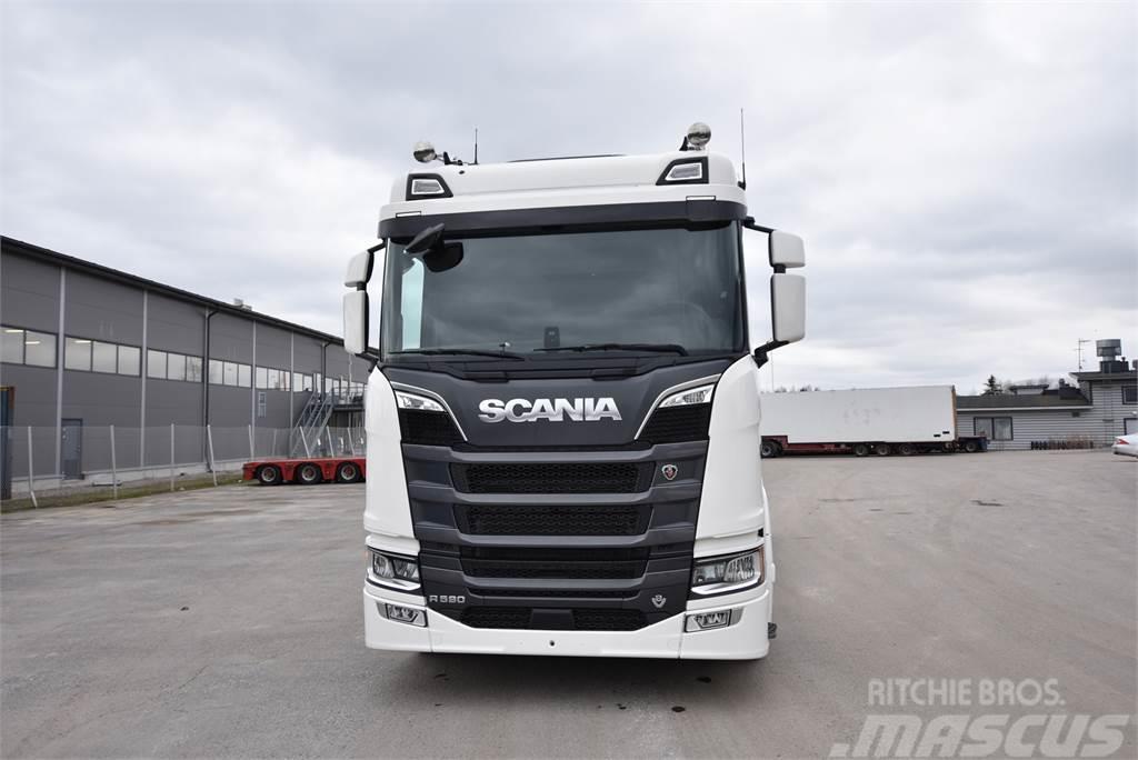 Scania R590 8X4 Sunkvežimiai su keliamuoju kabliu