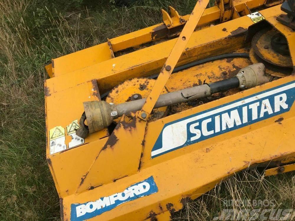 Bomford Scimitar Topper £650 Kiti naudoti statybos komponentai