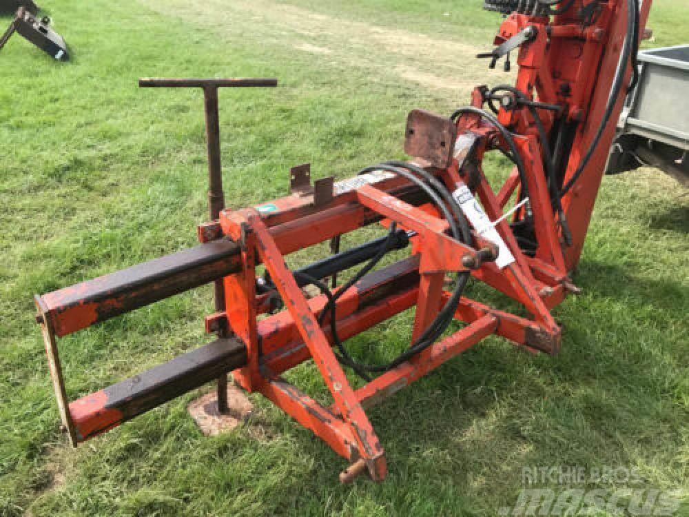 Browns Post Knocker - contractor Kiti naudoti traktorių priedai