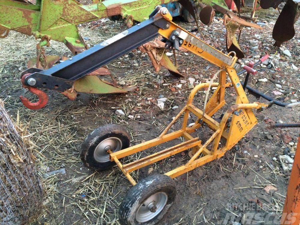 Probst manual operated wheeled hydraulic crane £250 plus  Kiti naudoti statybos komponentai