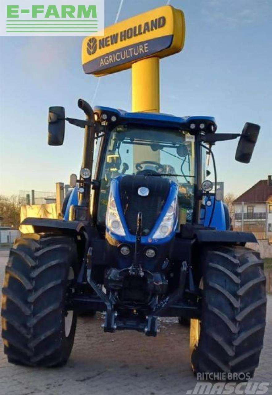 New Holland t7.225ac Traktoriai