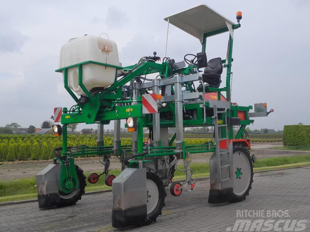  Boomteelt & Fruitteelt Machines Traktoriai