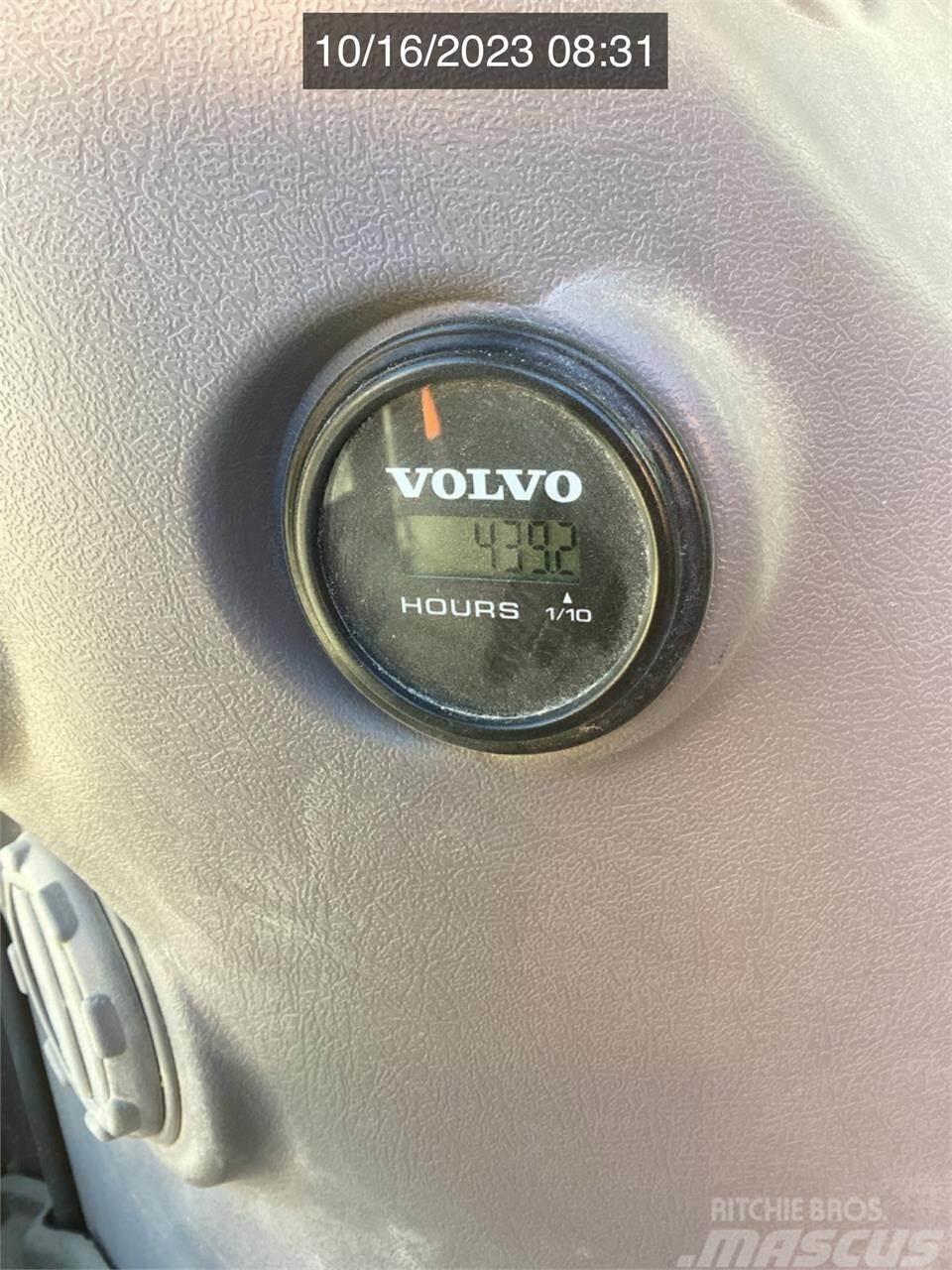Volvo EC300E Vikšriniai ekskavatoriai
