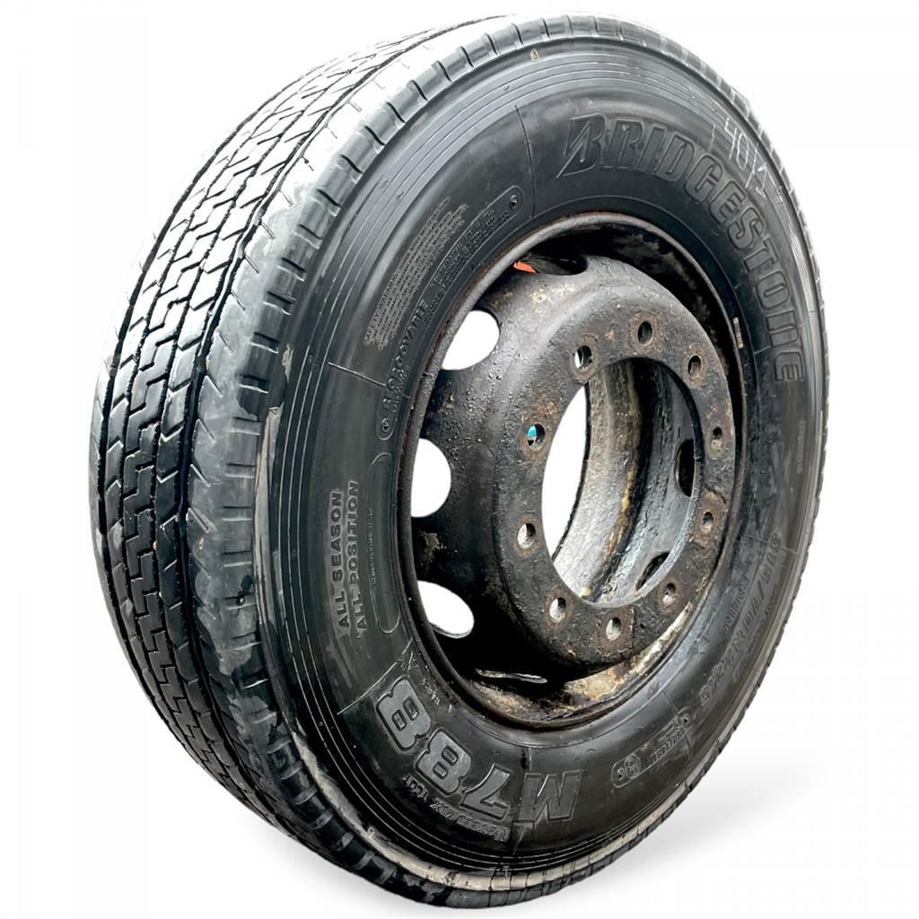 Bridgestone 4-series 124 Padangos, ratai ir ratlankiai
