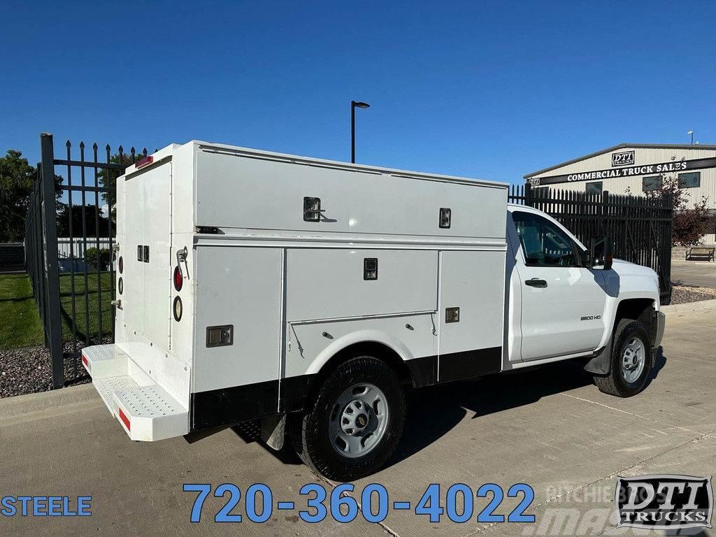 Chevrolet 2500 Silverado Utility Truck, 6.0L Gas, 4X4 Pagalbos kelyje automobiliai