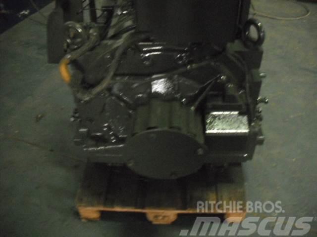 Komatsu HD605-7 gearbox Transmission Atliekų išvežimo technika