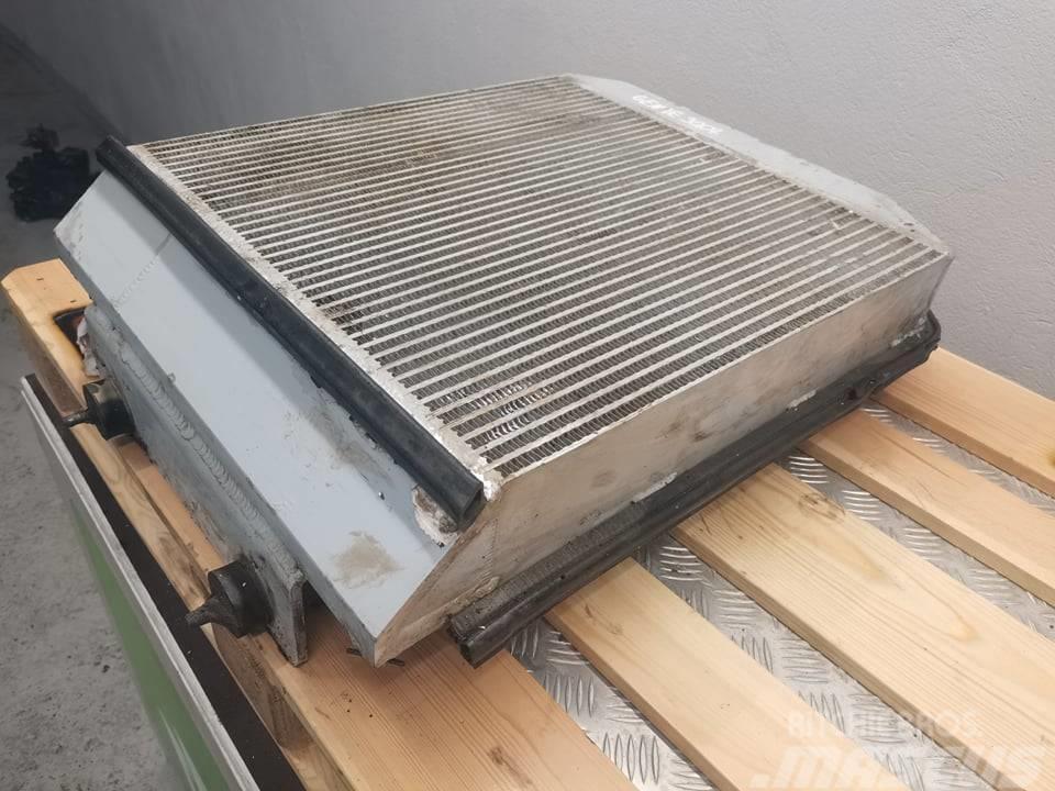 Genie 3007 GTH radiator Radiatoriai