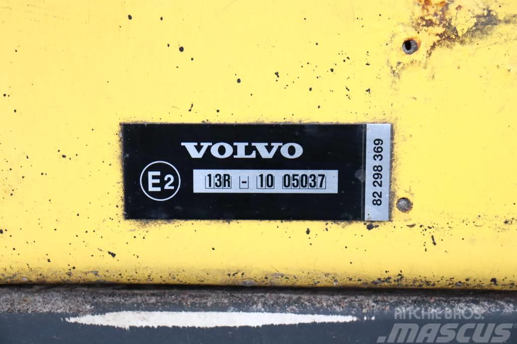 Volvo FL240 4x2 Sunkvežimiai su dengtu kėbulu