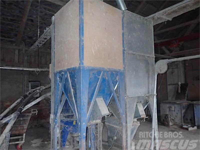  - - -  Færdigvarer siloer fra 1-2 ton Siloso iškrovimo įrengimai