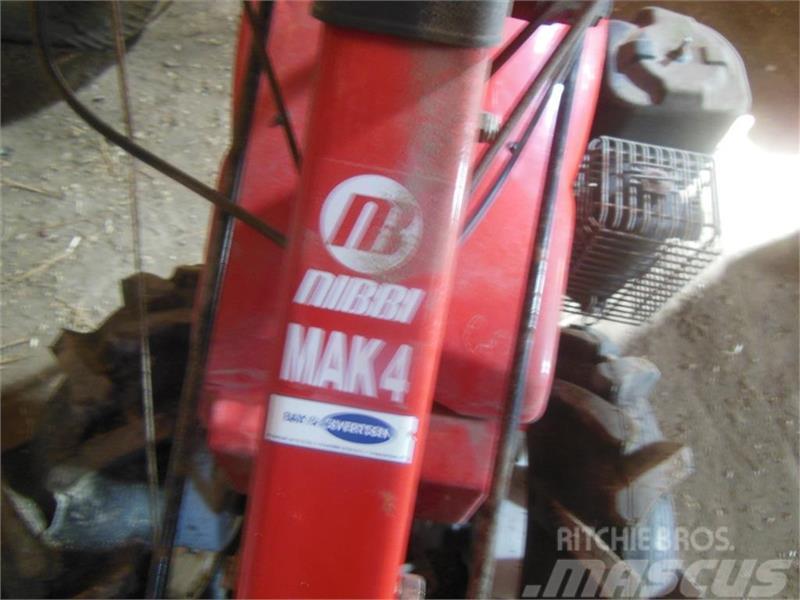 Nibbi Mak 4 med kost Naudoti kompaktiški traktoriai