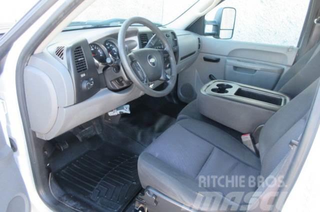 Chevrolet Silverado 2500 HD Pikapai / Bortiniai sunkvežimiai