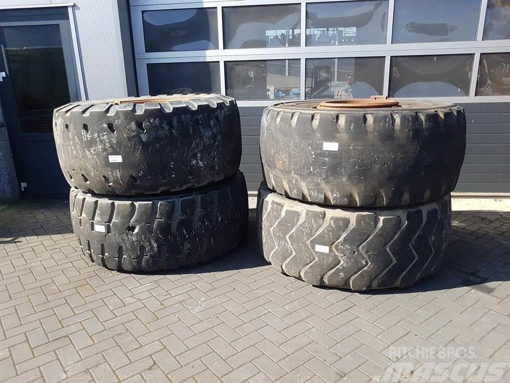 CASE 921C-Michelin 26.5R25-Tire/Reifen/Band Padangos, ratai ir ratlankiai