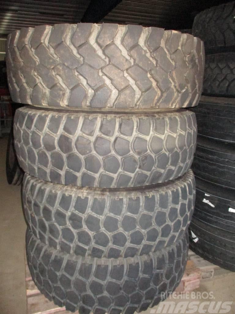  Michelin/Continental M+S 395/85R20 Padangos, ratai ir ratlankiai
