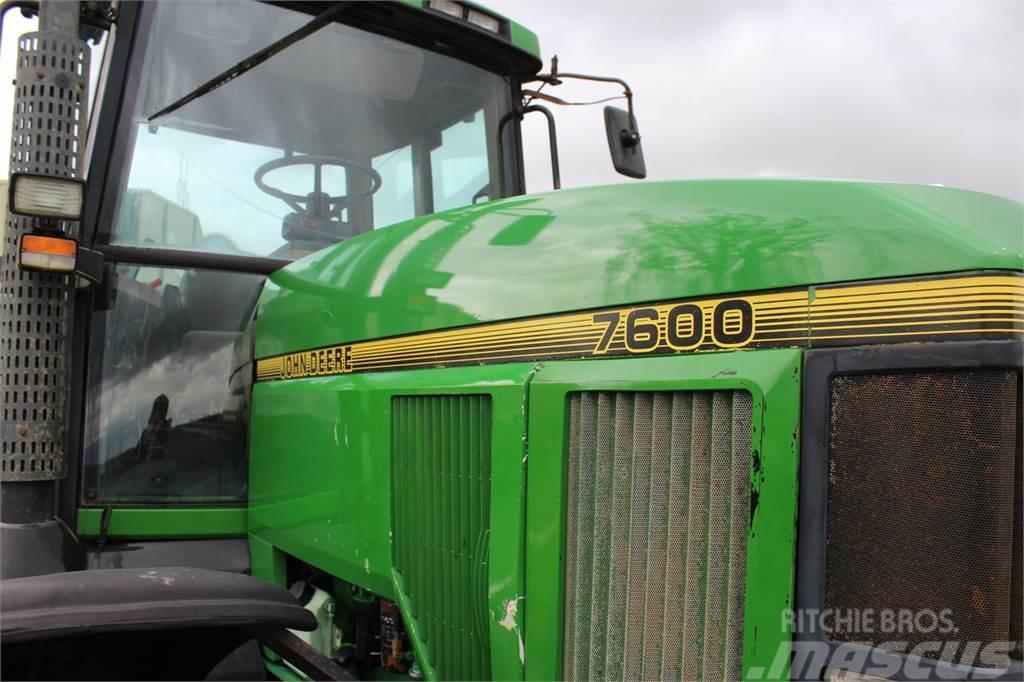 John Deere 7600 Traktoriai